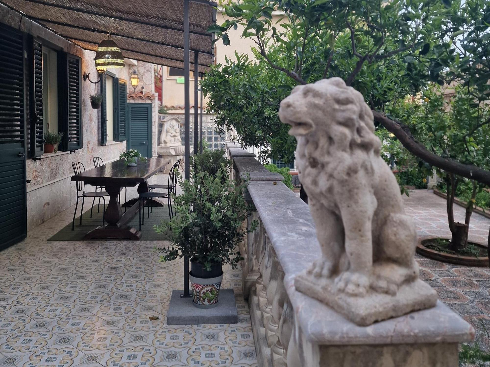 Donna Rosa - Your Home In تاورمينا المظهر الخارجي الصورة