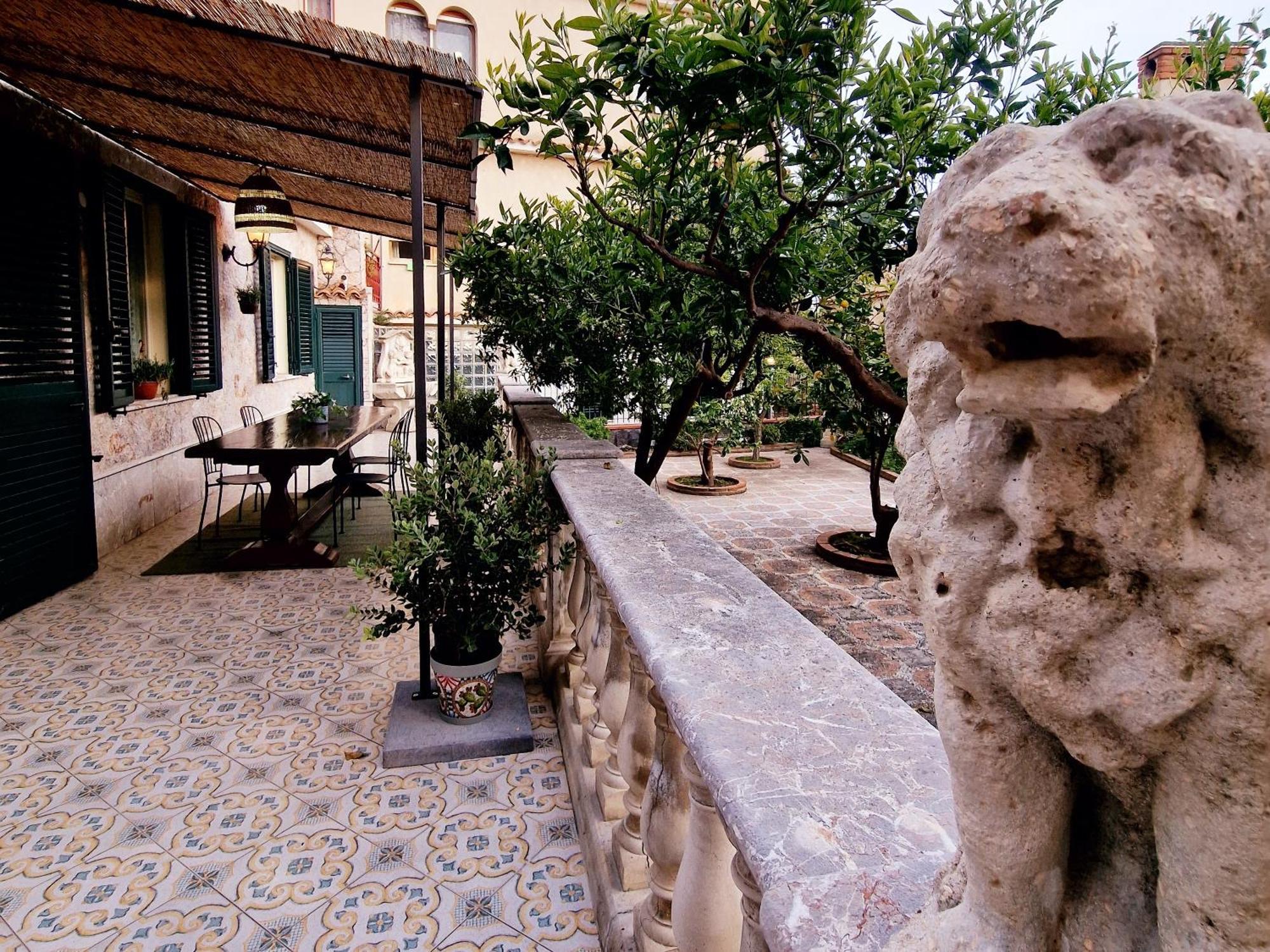 Donna Rosa - Your Home In تاورمينا المظهر الخارجي الصورة